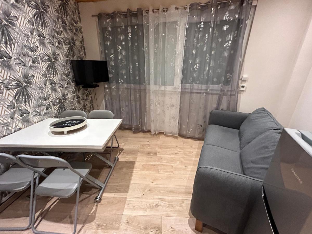 Appartement De Luxe En R/C Idealment Place En Hyper Centre Lourdes Exterior photo